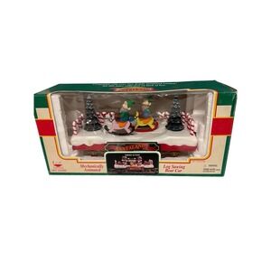 New Bright Santaland Train Log Sawing Bear Car Animated Christmas No 88WG Vtg